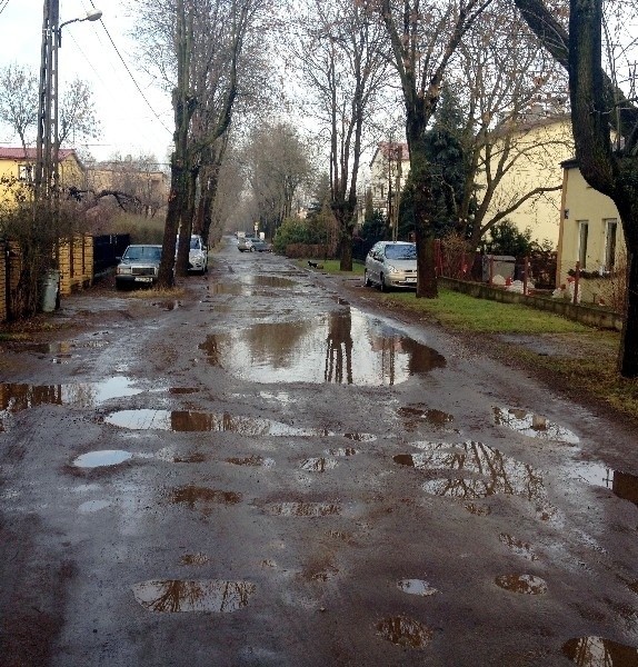Tak ulica Pstrowskiego na Sikawie wygląda obecnie.