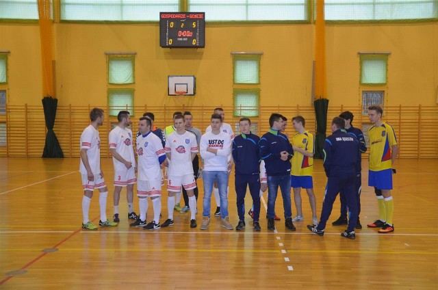 W VIII Mistrzostwach Sędziszowa w piłce nożnej halowej o Puchar Burmistrza Sędziszowa Wacława Szarka triumfowała Unia.