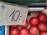Wysokie ceny warzyw i owoców. Ile w Katowicach kosztuje młoda kapusta, pomidory czy kalafior?