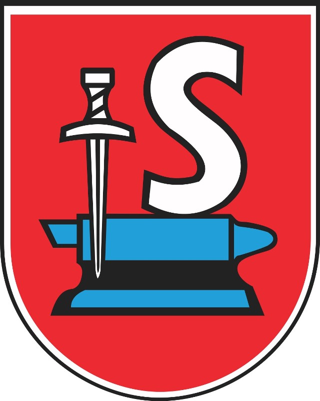 27 maja 1990 odbyły się  pierwsze wybory do samorządu terytorialnego w Polsce, po 40 latach przerwy. W Suchedniowie mieszkańcy  wybierali Radę Miasta i Gminy, która następnie wybierała burmistrza. Pierwszy objął urząd na początku czerwca 1990 roku. Przez pierwsze 12 lat burmistrza wybierali radni, dopiero w 2002 wprowadzone zostały wybory bezpośrednie. Nie ma wątpliwości, że samorządy są podstawą sukcesu Polski w ostatnich latach. Przy okazji jubileuszu przypominamy tych, którzy rządzili Suchedniowem przez ostatnie 30 lat. Zobaczcie kiedy rządzili i co robią dziś.Na kolejnych slajdach burmistrzowie Suchedniowa od dziś do roku 1990  