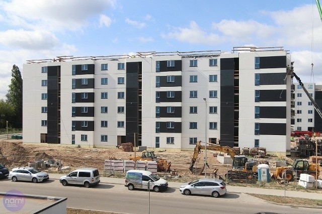 Budowa bloków komunalnych przy ulicy Celulozowej we Włocławku. Obecnie jest realizowany pierwszy etap, który zakłada cztery bloki z 288 mieszkaniami.