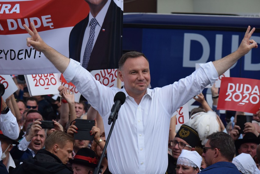 Prezydent Andrzej Duda na finiszu kampanii w Rybniku...