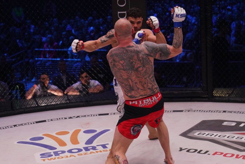 KSW 45. Michał Materla powalczy o pas wagi średniej, tytuł w ciężkiej nie dla Karola Bedorfa