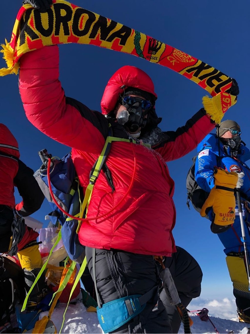 Kielecki przedsiębiorca i społecznik Kamil Suchański zdobył Mount Everest