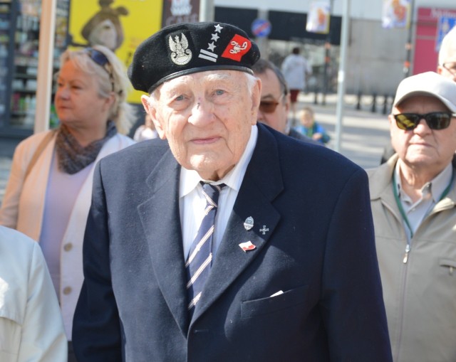 W uroczystościach weźmie udział weteran spod Monte Cassino płk broni pancernej Edward Głowacki.