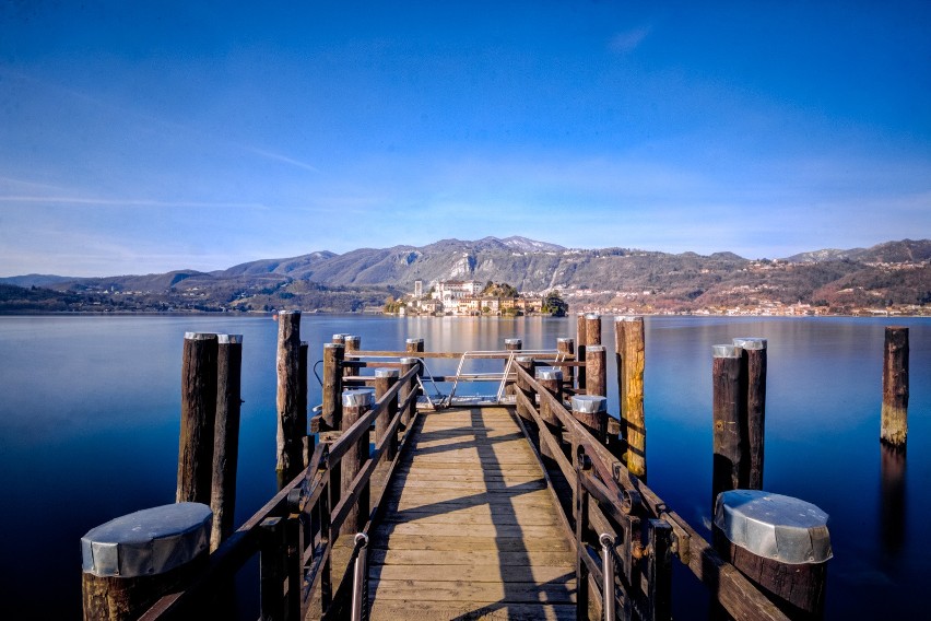 Zobacz, które włoskie jeziora mogą cię zachwycić....