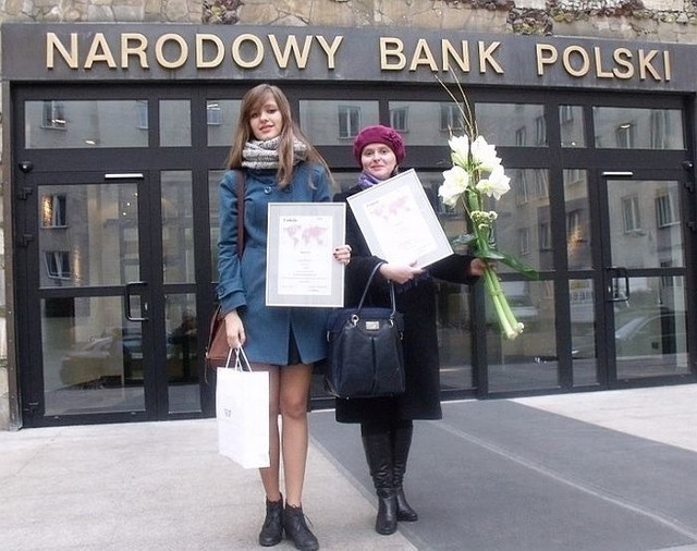 Agata Gromniak znalazła się w gronie laureatów 10 edycji konkursu ekonomicznego organizowanego przez Narodowy Bank Polski. Obok Małgorzata Rajca, nauczyciel języka polskiego w gimnazjum numer 2 w Staszowie.