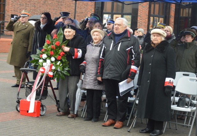 W uroczystościach wzięli udział m.in. kombatanci.