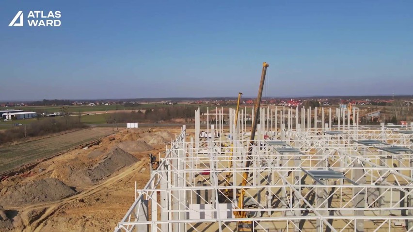 Zobacz w galerii jak wygląda postęp prac nad wielką fabryką...