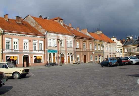 Przed wiekami na rynek w Jarosławiu zjeżdżali kupcy z wielu krajów.