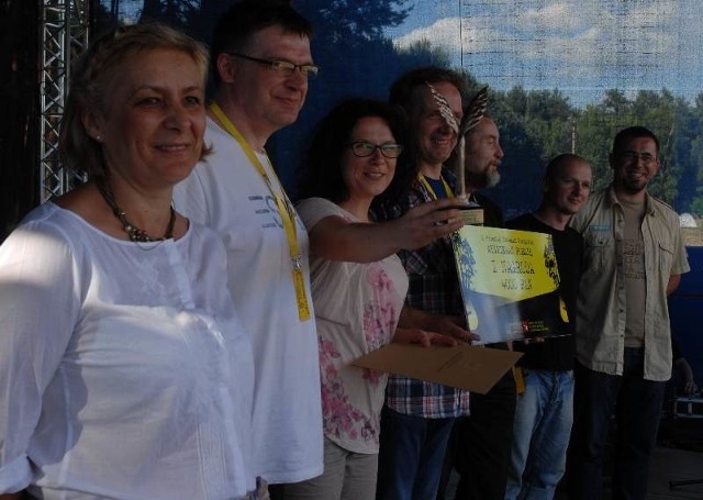 Najwyżej została oceniona grupa Bieguni z Nowej Rudy, zajęła pierwsze miejsce i otrzymała czek na 4 tys. zł.