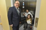 Liceum Konarskiego w Radomiu ma nową windę dla niepełnosprawnych 