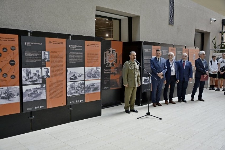 Uroczystość 30-lecia 1 batalionu czołgów w Żurawicy w Muzeum...