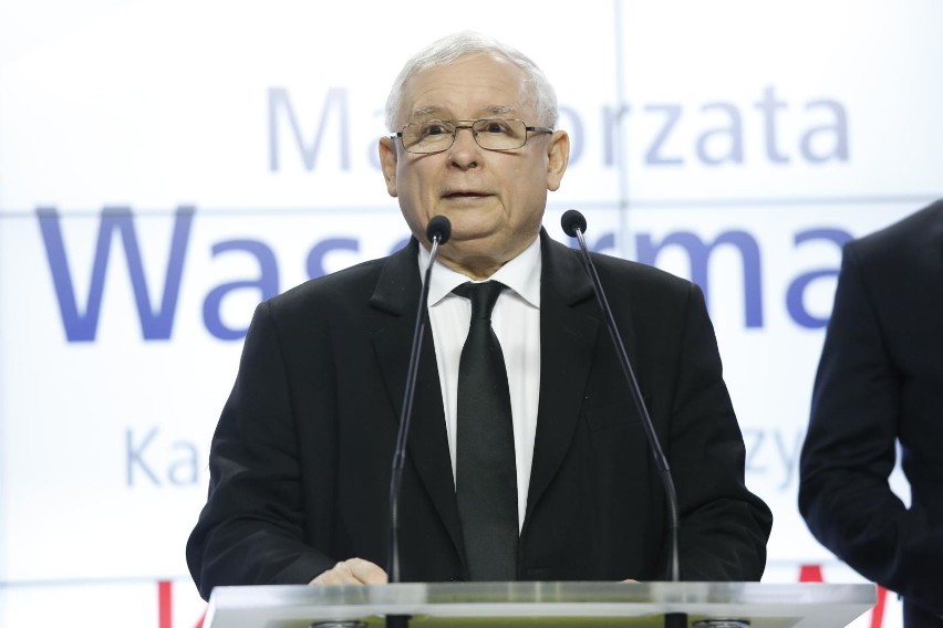 500+ dla emerytów: Jarosław Kaczyński wypowiedział się o...