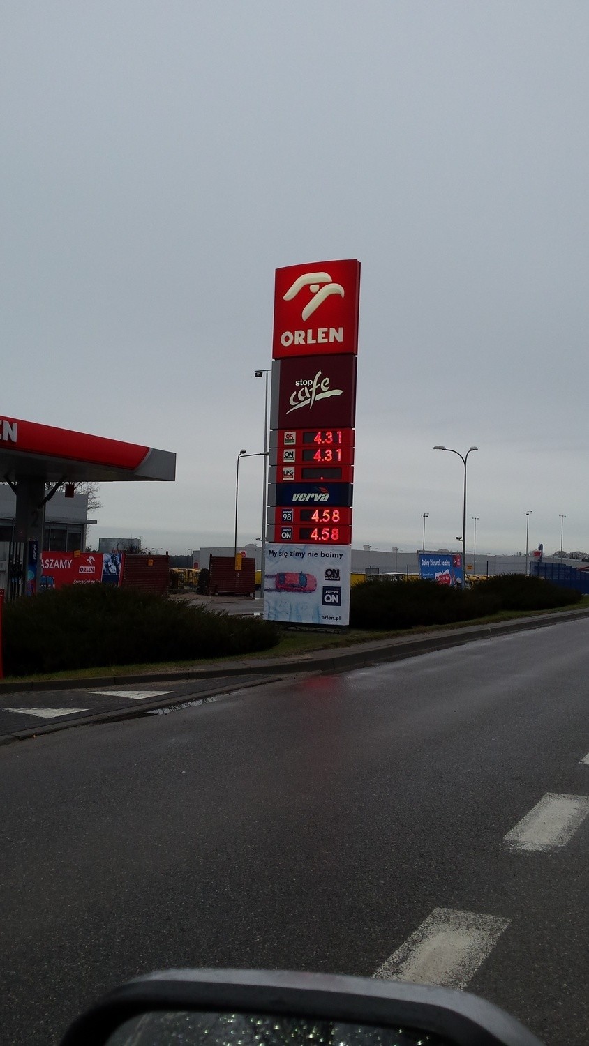 Ceny paliw 2015. Na pomorskich stacjach za benzynę zapłacimy nawet poniżej 4 zł [PRZYŚLIJ ZDJĘCIE]