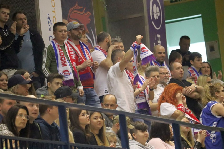 Koszykarze Hydrotrucku Radom przegrali z Anwilem Włocławek i spadli z ligi