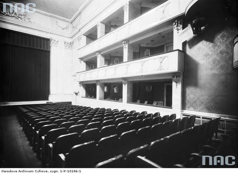 Wnętrza kinoteatru Scala, w który zmienił się teatr...