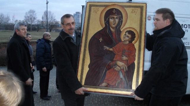 Symbole Światowych Dni Młodzieży w parafii bł. Karoliny w Tychach