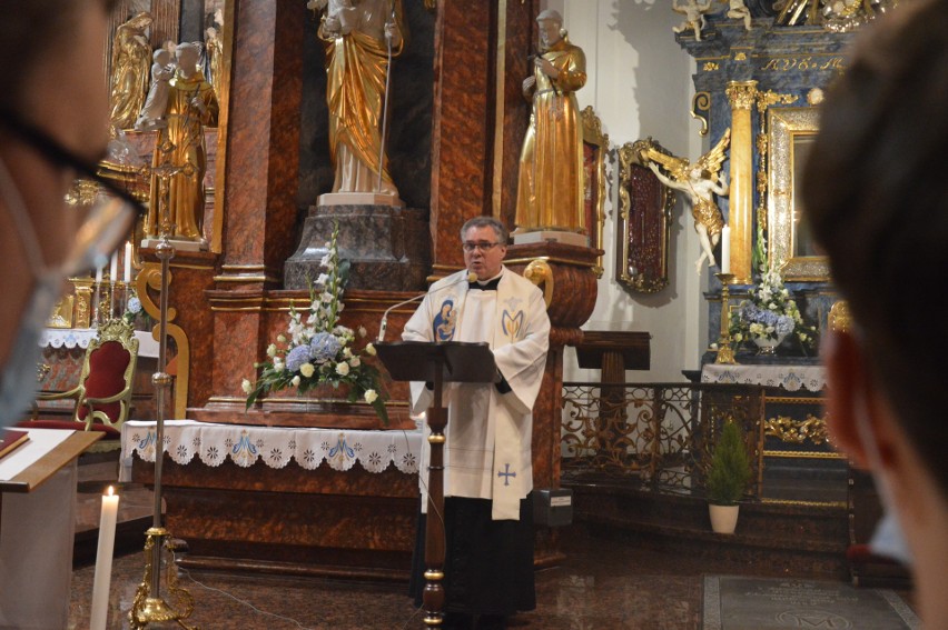 Rozpoczął się odpust w katedrze opolskiej. Biskup Czaja ponownie zawierzył miasto Matce Bożej