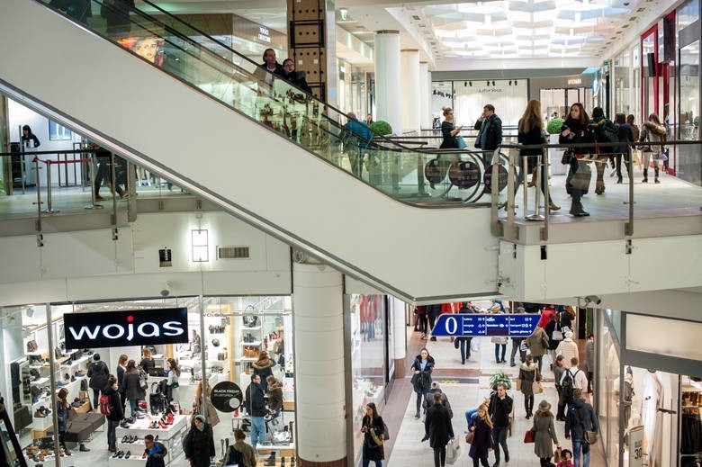 Sklepy otwarte 1 stycznia 2018: Biedronka, Lidl, Tesco, Auchan. Które sklepy będą czynne 1 stycznia 2018? 