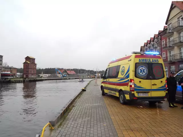 Akcja służb na Bulwarze Portowym w Ustce