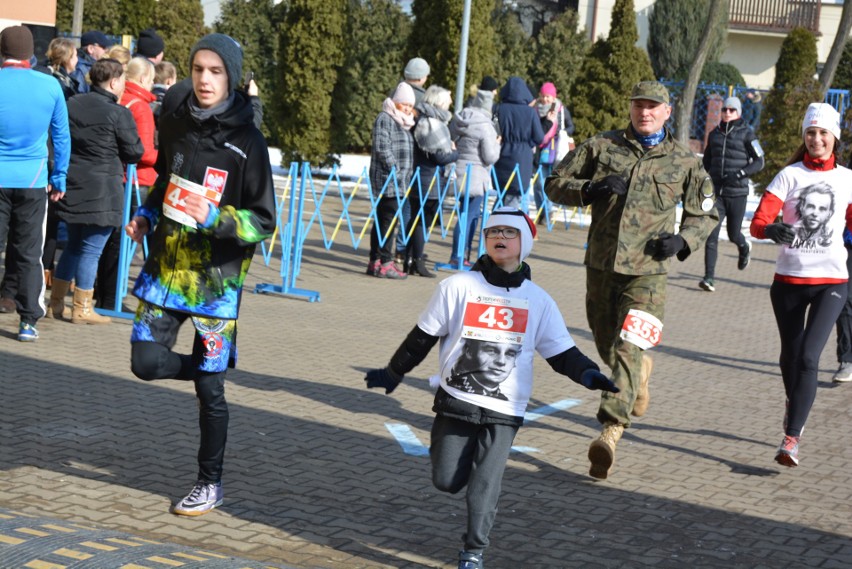 Ostrołęka: Bieg Pamięci Żołnierzy Wyklętych "Tropem Wilczym" 2018. Około 500 uczestników! [ZDJĘCIA+WIDEO]