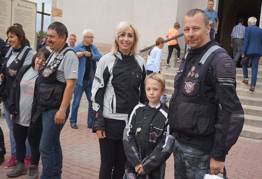 Motocykliści patrioci przyjechali do Opatowa z całej Polski. Byli zachwyceni  (ZDJĘCIA) 