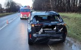 Wypadek w Miszewku 30.01.2023 (powiat kartuski). Pomiędzy Chwaszczynem a Żukowem zderzenie 2 samochodów. Jest poszkodowany 