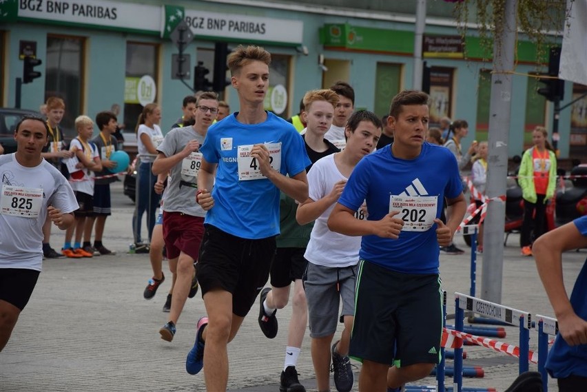 Bieg Złota Mila w Częstochowie. Najwięcej młodych zawodników ZDJĘCIA 