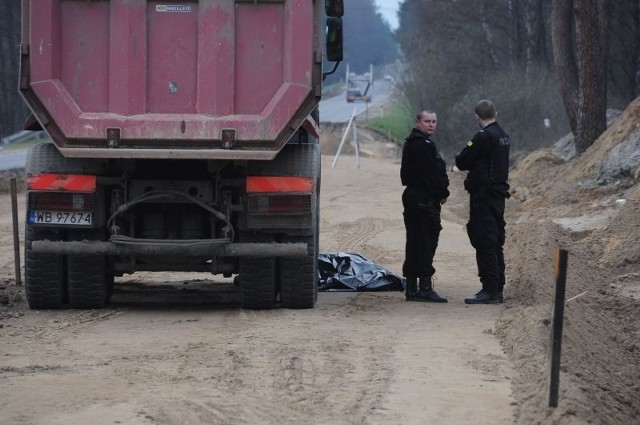 W lutym br. do tragicznego wypadku przy pracy doszło w Ignatkach. Dwóch robotników zginęło tam przygniecionych przez ramię maszyny transportującej beton