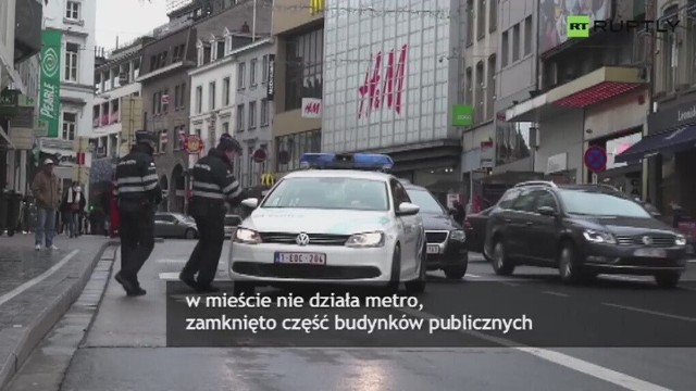 Zagrożenie zamachem terrorystycznym w stolicy Belgii. Na ulicach Brukseli wojsko i policja.