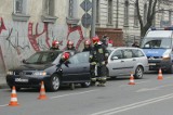 Wrocław: Wypadek na Pułaskiego. Audi zderzyło się z fordem (ZDJĘCIA)