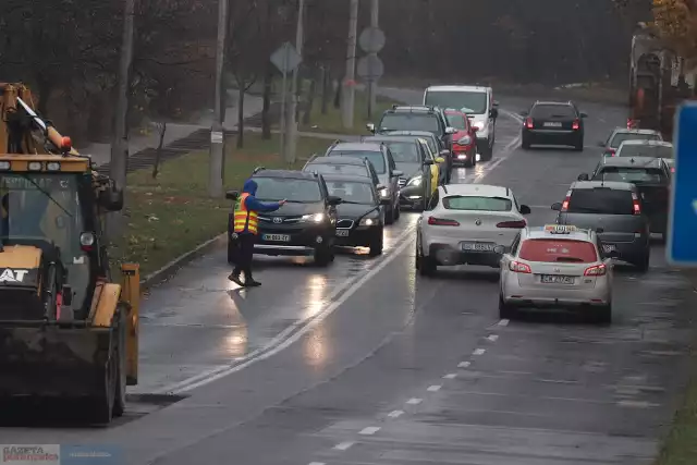 We Włocławku ogłoszono przetarg na przebudowę ul. Lipnowskiej. W tym samym czasie planowany jest także remont mostu stalowego. Prace powinny ruszyć w 2023 roku.