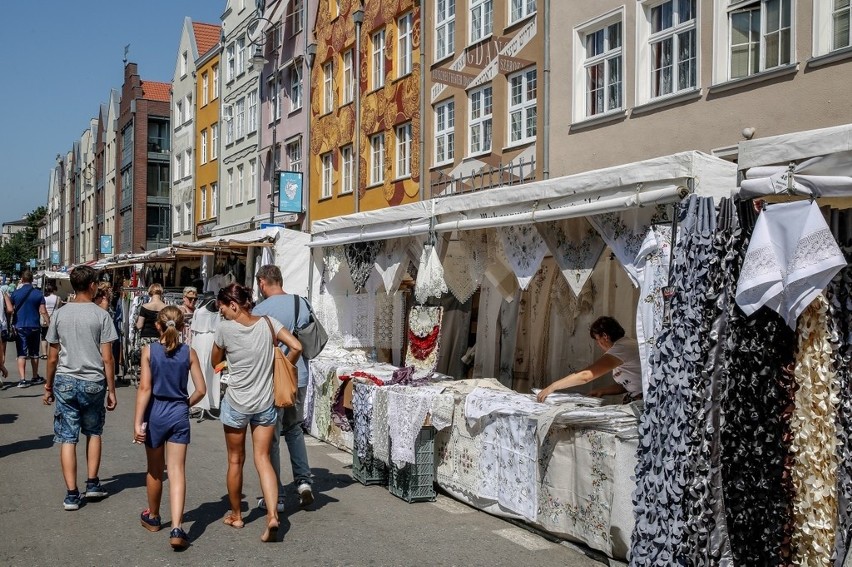 Jarmark św. Dominika w Gdańsku. Kolorowe stragany i tłumy kupujących [zdjęcia]