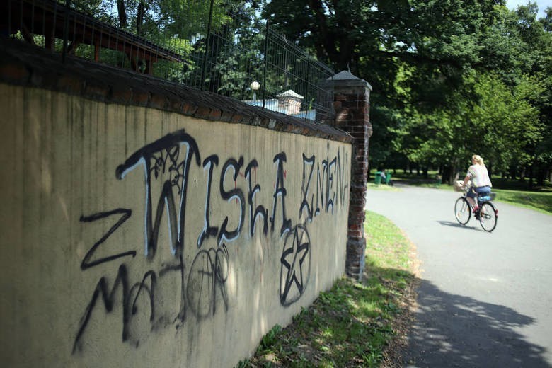 Kraków. Zabytkowy park czeka gruntowny remont [ZDJĘCIA]