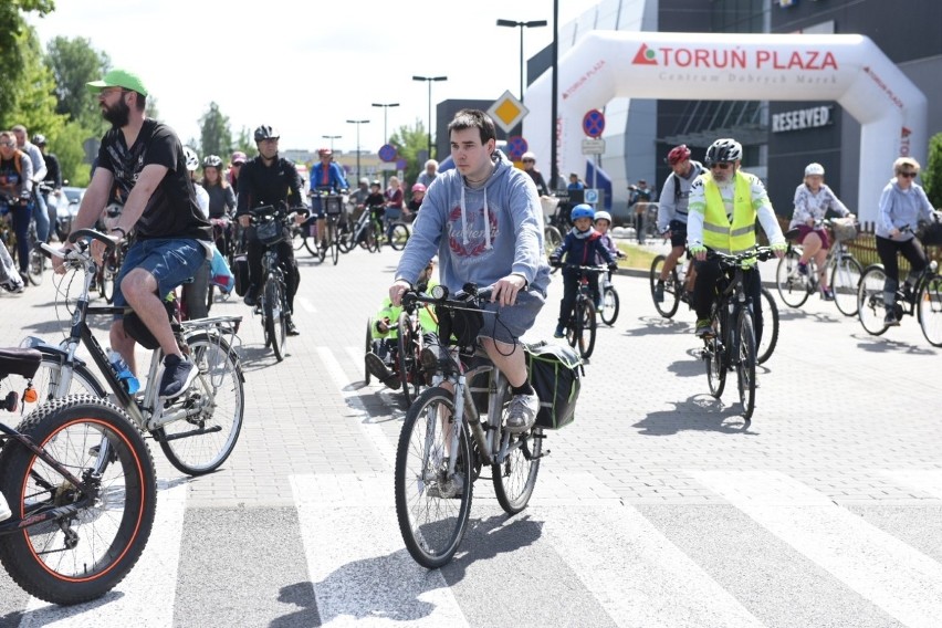 "Toruń na rowery"- dziś mieszkańcy robili kilometry dla miasta, które ma szansę zostać rowerową stolicą Polski