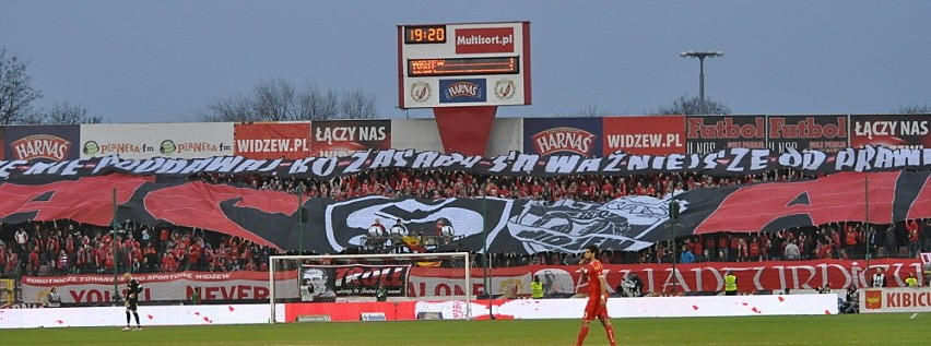 Kibice na meczu Widzew Łódź – Legia Warszawa