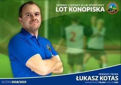 Trener Roku: Łukasz Kotas Lot Konopiska, Pilka nożna