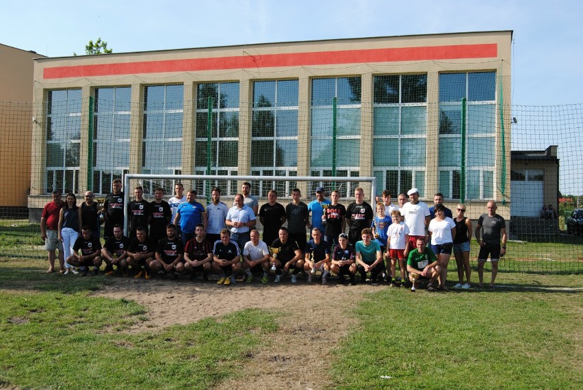 Turniej Piłki Nożnej w Kurzelowie po raz ósmy. Dream Team mistrzem (ZDJĘCIA, WIDEO)