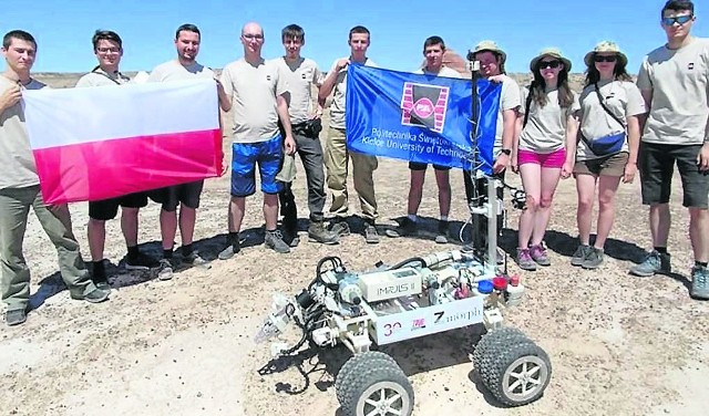 Impuls z Politechniki Świętokrzyskiej był trzeci w zawodach University Rover Challenge w USA