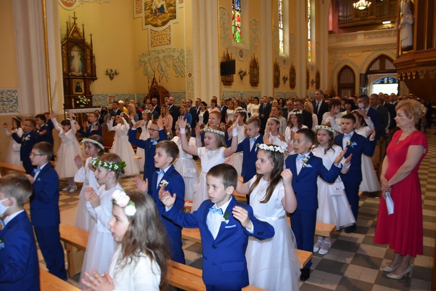 Pierwsza Komunia Święta w parafii pw. św. Stanisława Biskupa...