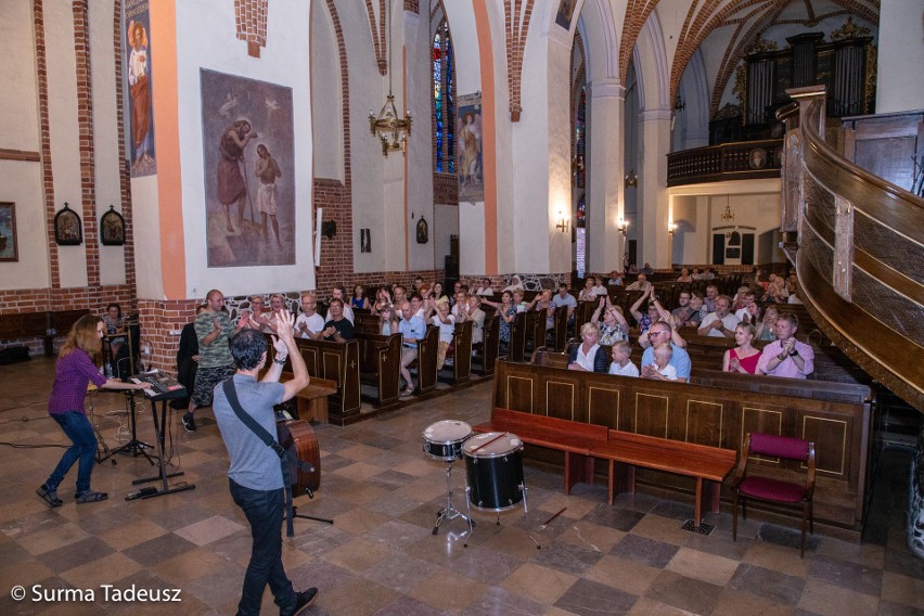 XIV Stargard Gospel Days. Białoruski duet Laudans koncertował w kościele św. Jana