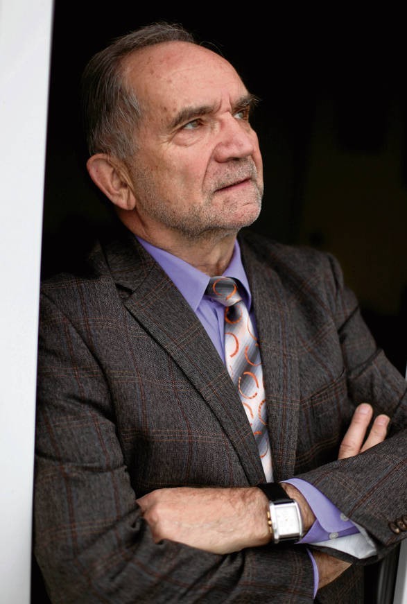 Józef Lassota, ur. w 1943 roku – polityk, samorządowiec, inżynier mechanik. W latach 1992–1998 prezydent Krakowa, poseł na Sejm III i VII kadencji