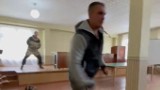 Mobilizacja w Rosji: Poborowy strzelił do szefa komisji