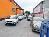 Fikoland: Parkowanie na drodze przejazdowej