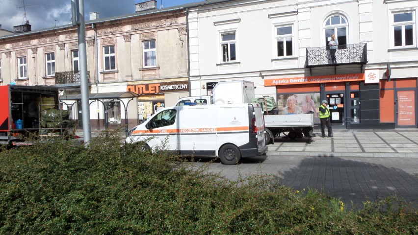 W centrum Częstochowy ulatnia się gaz. Trwa akcja straży, gazowników ZDJĘCIA