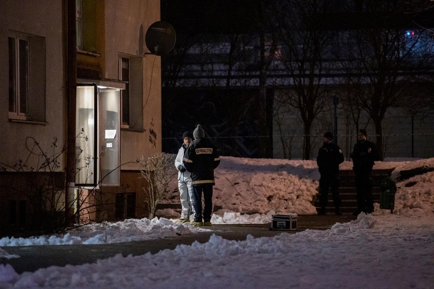 Tragedia rozegrała się w bloku przy Pestalozziego. Mężczyzna...