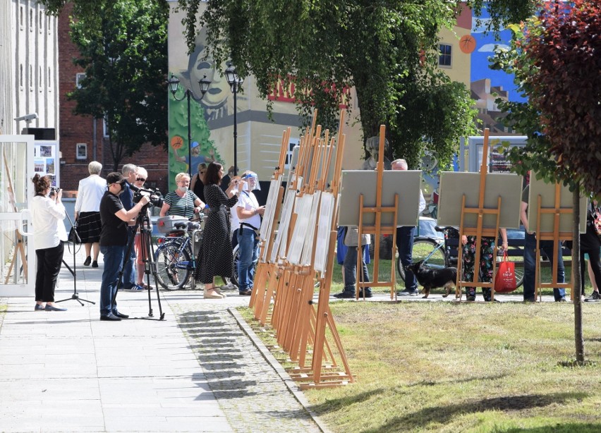 Migawki z wystawy "Wędrówki w nieznane", którą oglądać można...