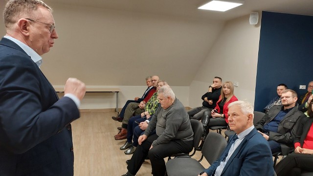 10 lutego w Powiatowym Centrum Kultury w Opatowie odbyło się spotkanie z posłem Prawa i Sprawiedliwości Robertem Telusem.