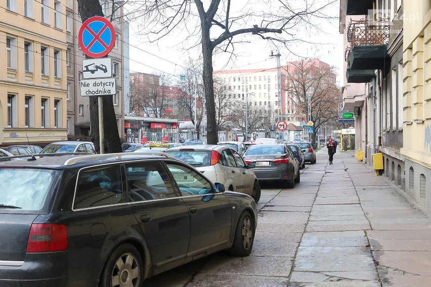 Internauta: Po remoncie al. Wyzwolenia w Szczecinie znikną miejsca parkingowe. Urzędnicy: Ulica będzie przyjazna pieszym